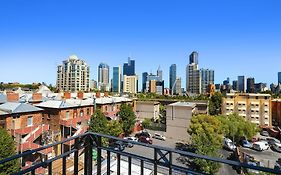 Melbourne Carlton Central Apartment Hotel Official